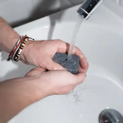 ZEW męskie mydło do golenia z węglem drzewnym 85ml