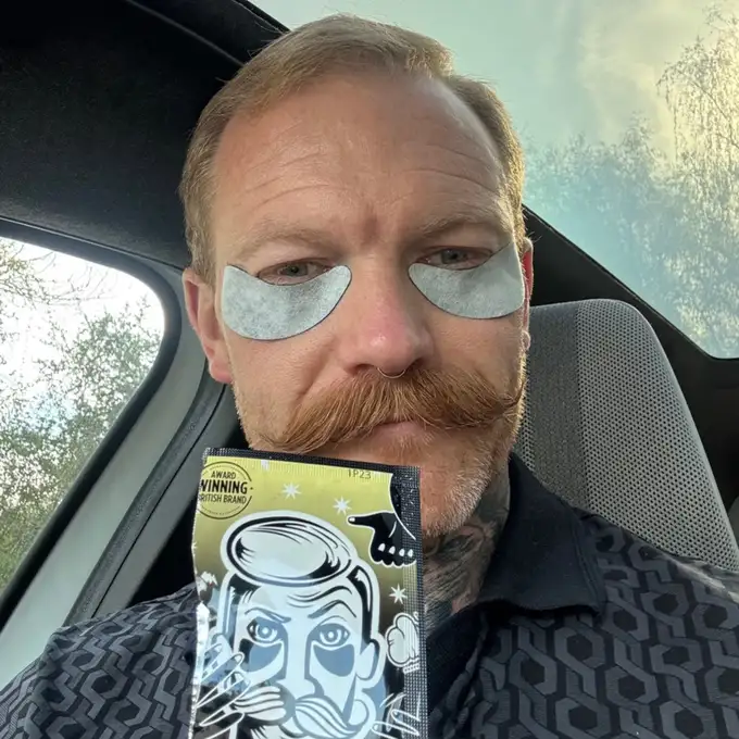 Barber Pro Under Eye Mask - kolagenowe płatki pod oczy z węglem aktywowanym i popiołem wulkanicznym (1 para)