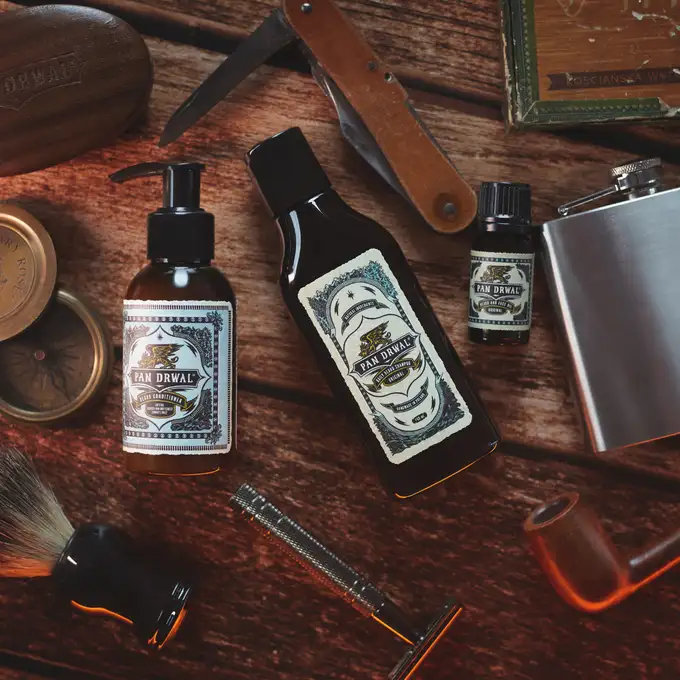 Pan Drwal Original Grooming Kit - Żel pod prysznic, kartacz oraz olejek do brody 30ml