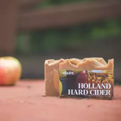 Cellar Door Holland hard cider - mydło w kostce o rześkim zapachu cydru, przypraw i skórki pomarańczowej 142g