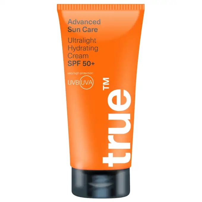 True men skin care - Zestaw dwóch wodoodpornych i ultralekkich kremów nawilżających z SPF30 oraz SPF50 2x50ml