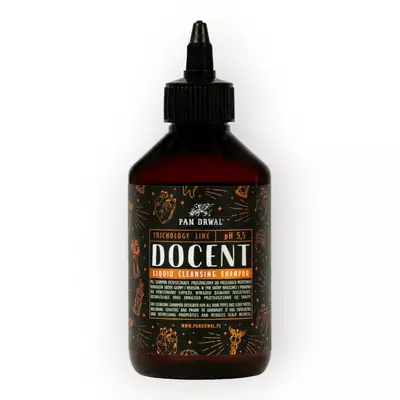 Pan Drwal Docent - Oczyszczający szampon do włosów z niacynamidem 250ml