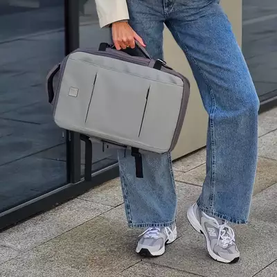 James Hawk Travel Backpack Stone - Plecak podręczny do samolotu lifestyle photo