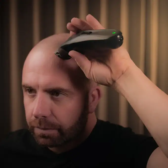 WAHL Maszynka Cordless Close Cut - Mistrzowska precyzja, bezkompromisowa gładkość blisko skóry i pełna swoboda stylizacji bez ograniczających kabli
