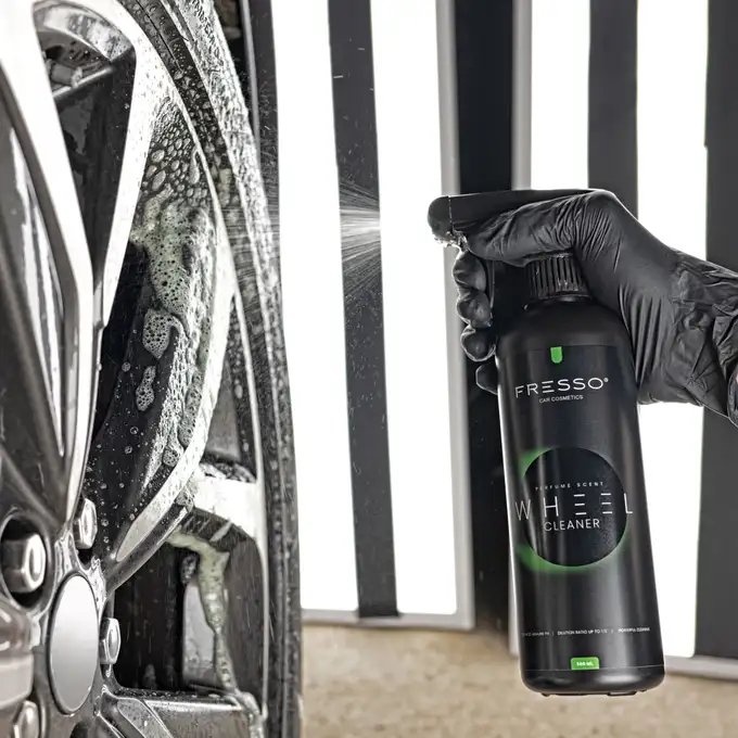 Fresso Wheel Cleaner – zasadowy preparat do mycia felg 500ml