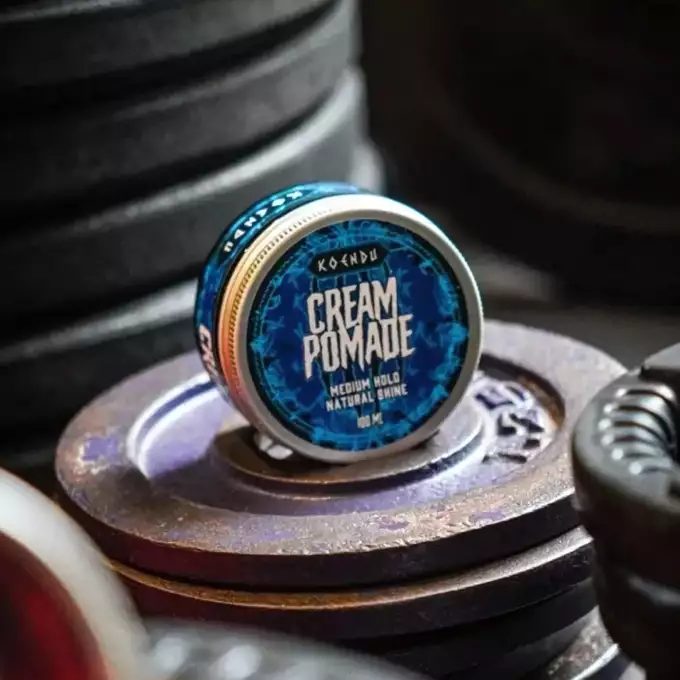 Koendu Cream Pomade - Kremowa pomada do włosów o średnim chwycie i naturalnym wykończeniu 100ml